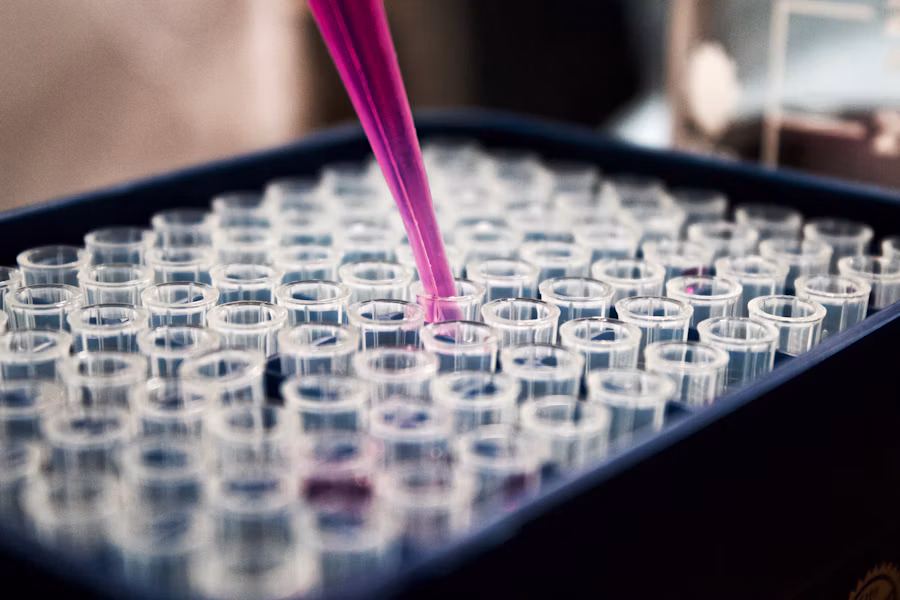 Travaux de biologie et de biotechnologie